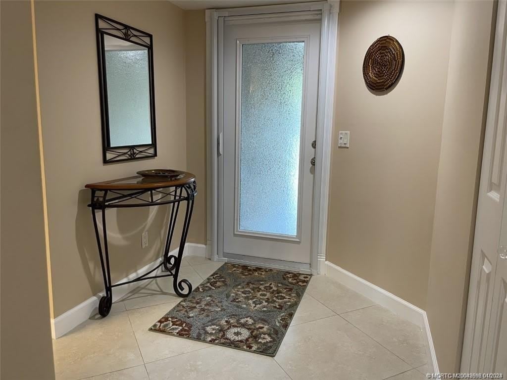 264 NE Edgewater Drive – photo 4