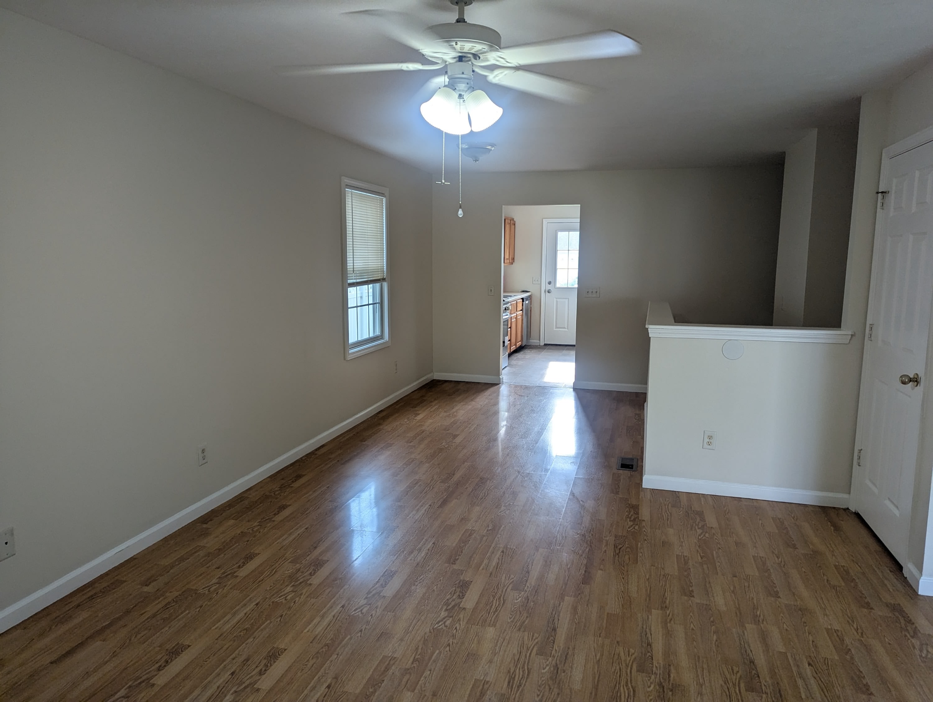1512 Montgomery St – photo 2