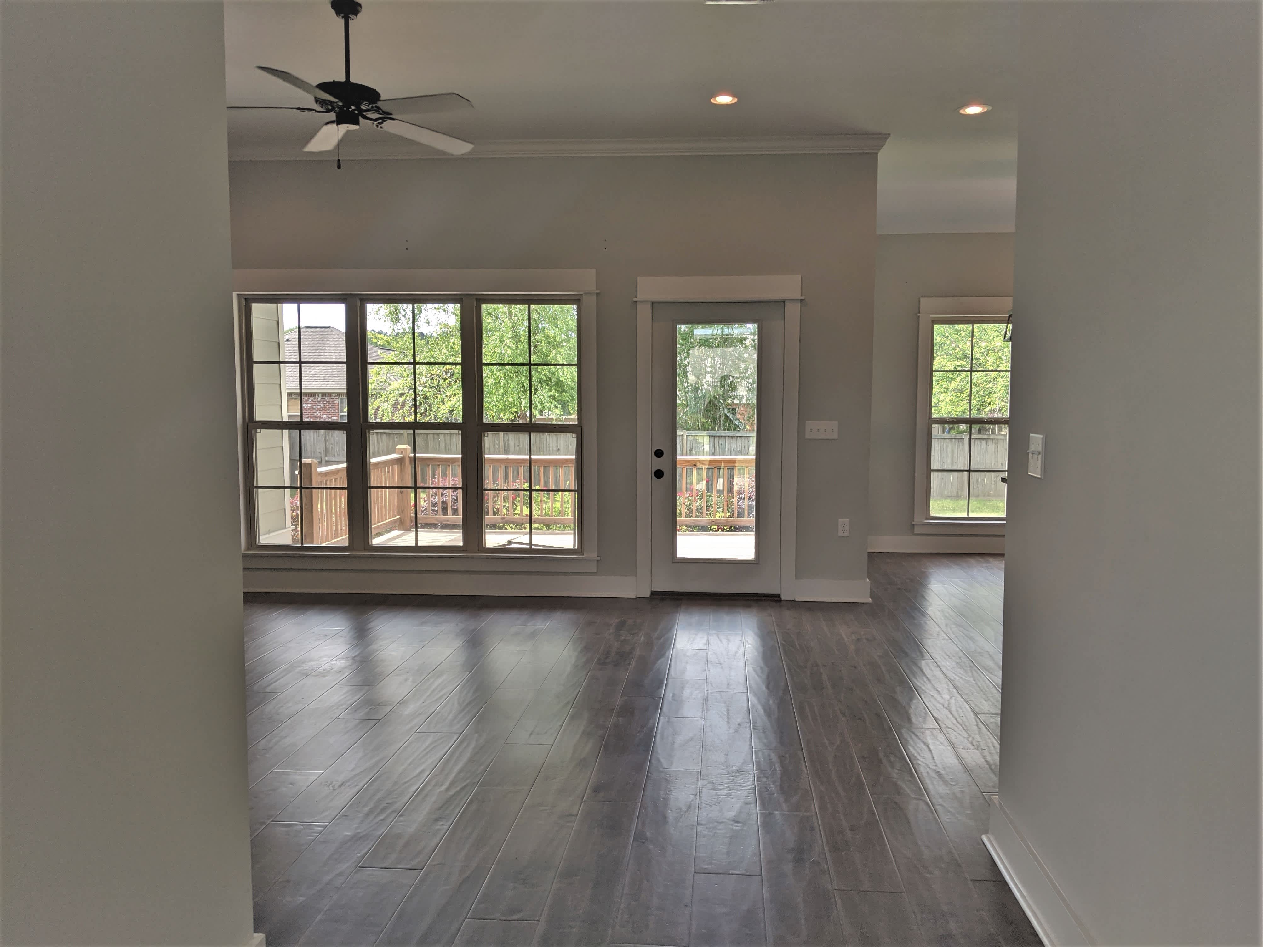 11 W Sycamore – photo 4