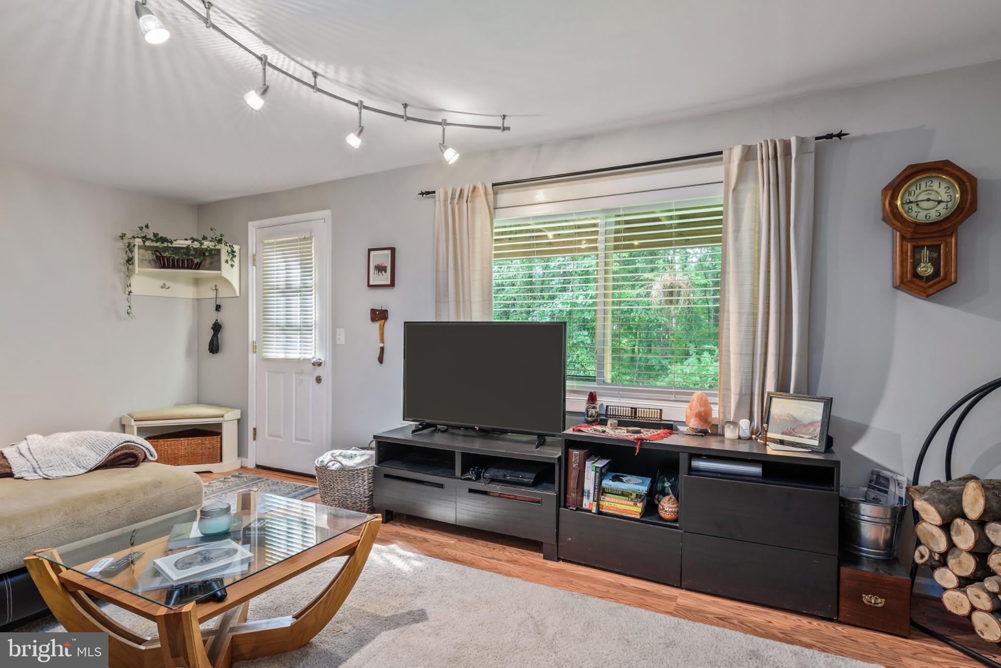 1120 FLOYD Place – photo 5