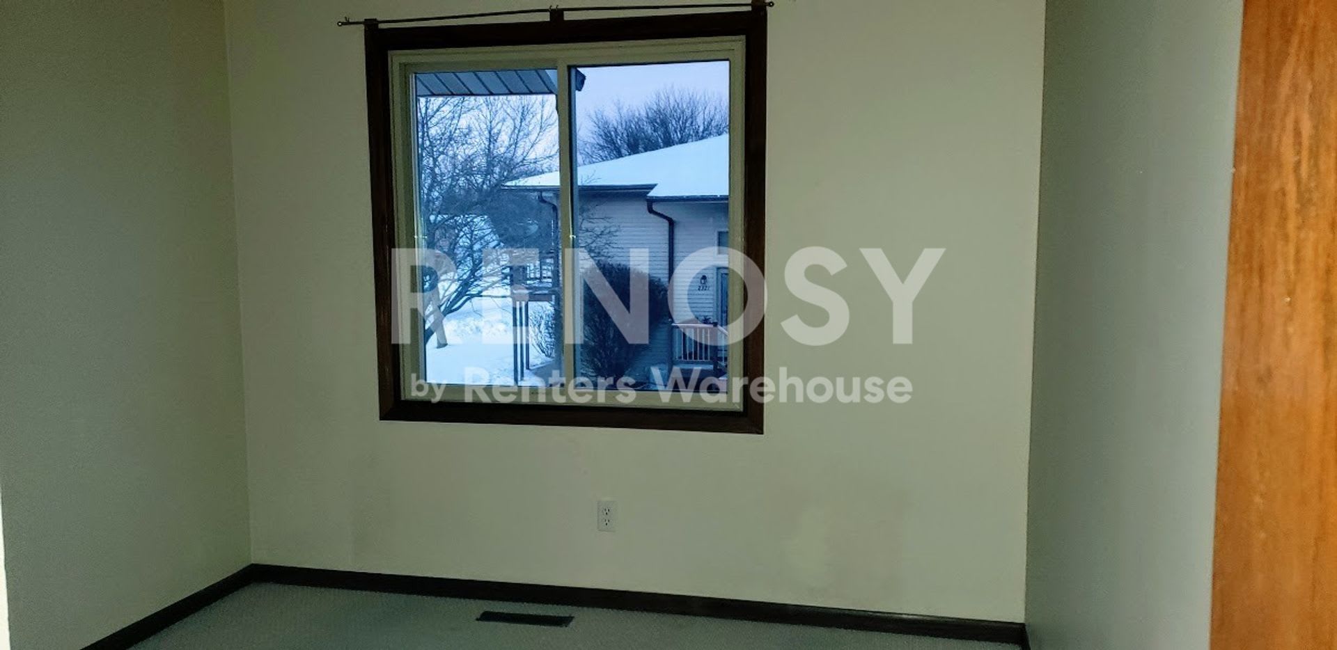 Available July 6th 2 Bedroom 2 Bath Townhome in Woodbury – photo 5