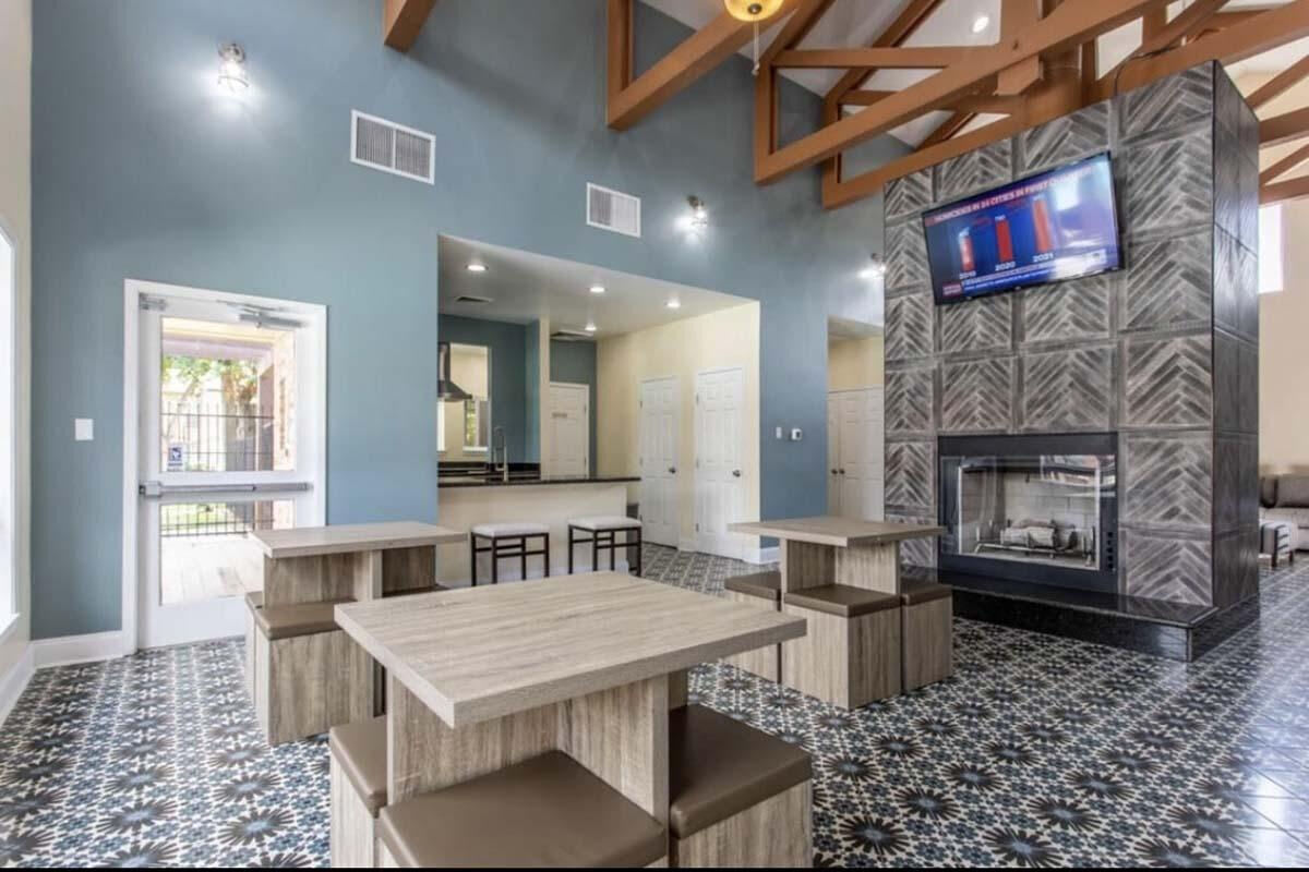 Brays Villas – photo 2