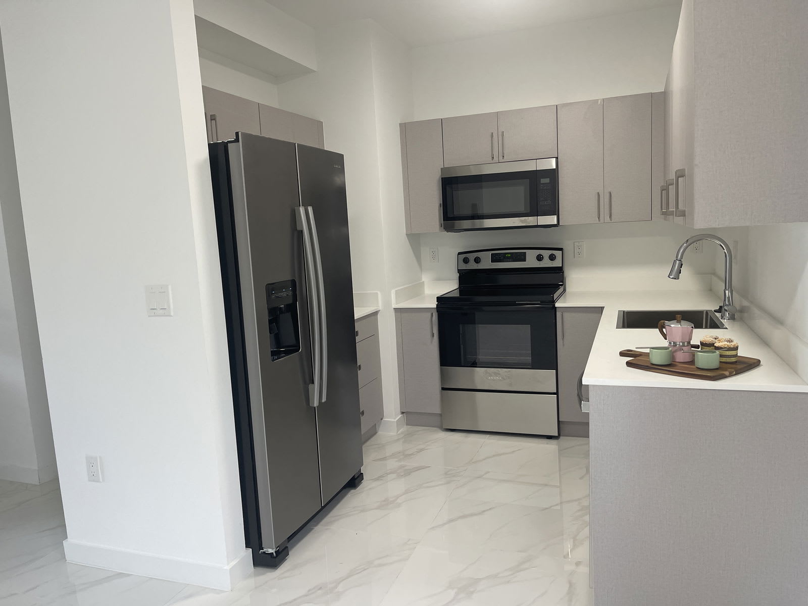 2304 East 4th Avenue – photo 3