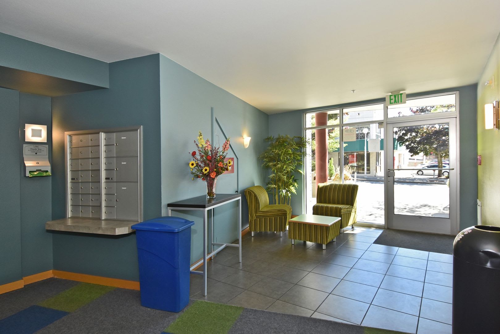 Spacious 2Br 1 75Ba Condo In Convenient Location Central District – photo 3