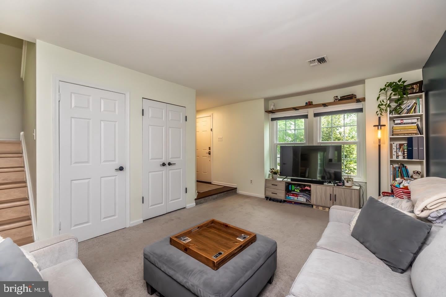 786 BRADFORD Terrace – photo 5