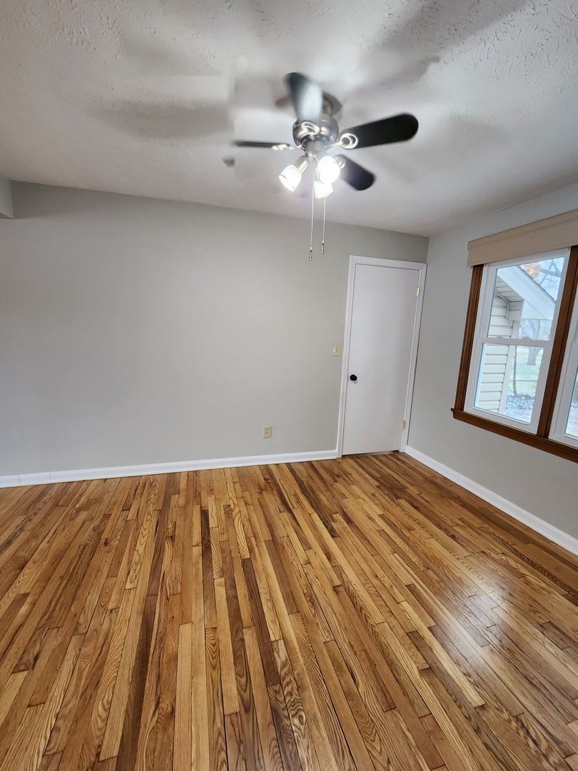 Fabulous Home In The Heart Of Solon – photo 2