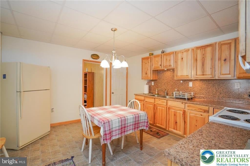 142 Ridge Street – photo 4