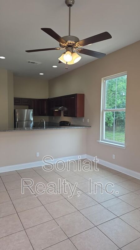 2812 Spain Street – photo 3