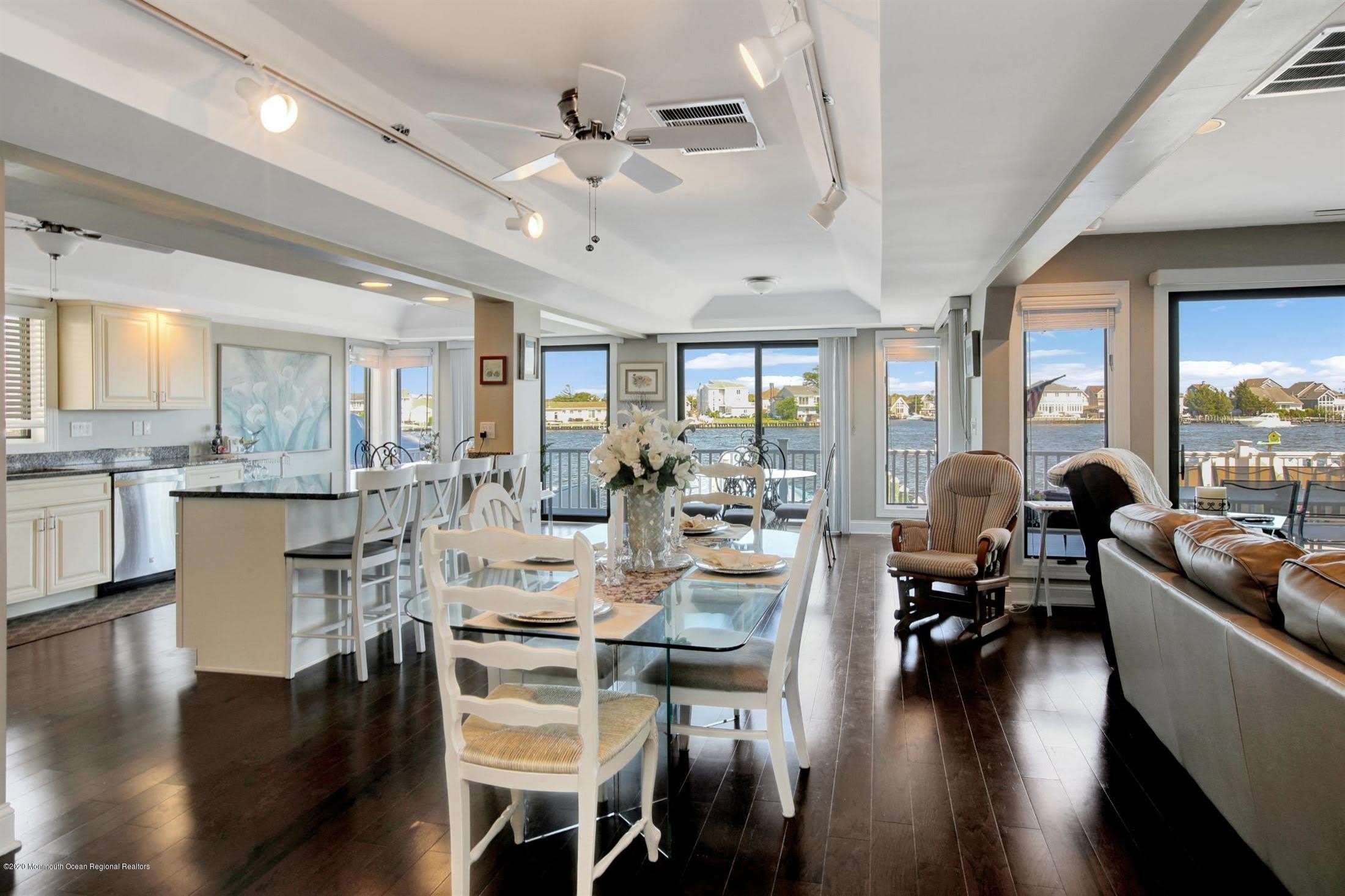 374 Aldo Drive – photo 4
