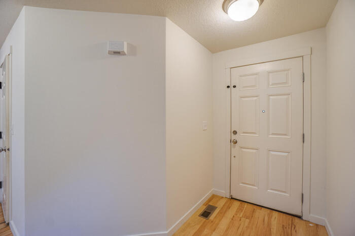 7026 Northeast 55Th Street – photo 4