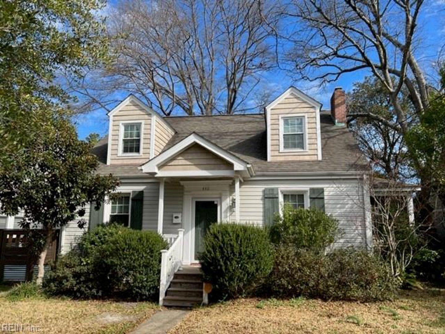 Colonial Place – photo 1