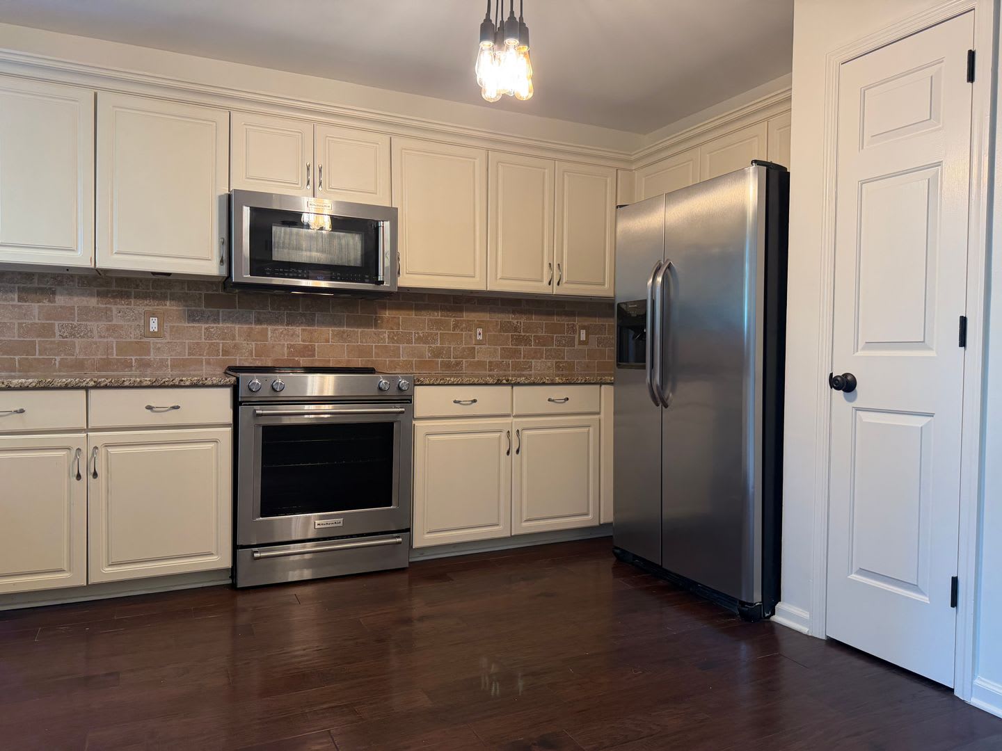 Great 3BR in Fieldstone Farms – photo 4