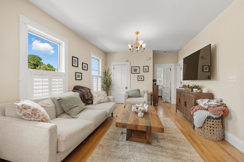 285 Neponset Ave 3 – photo 3