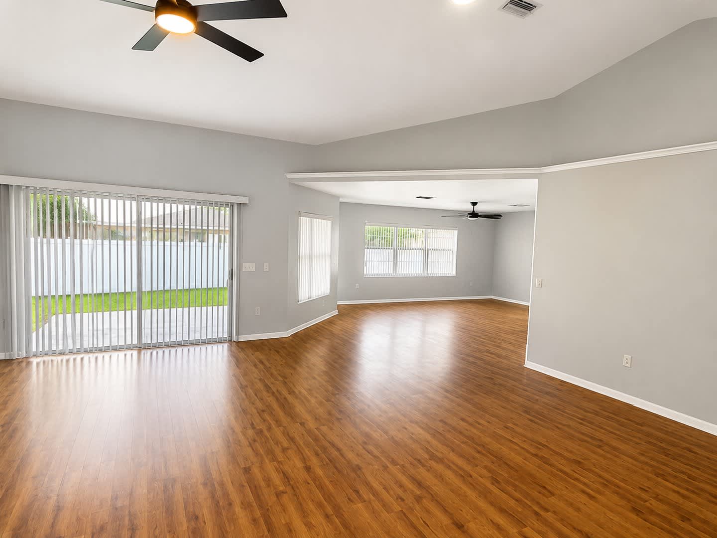 Beautifully Renovated Home with New Kitchen & Fenced Backyard in Ocala – photo 2
