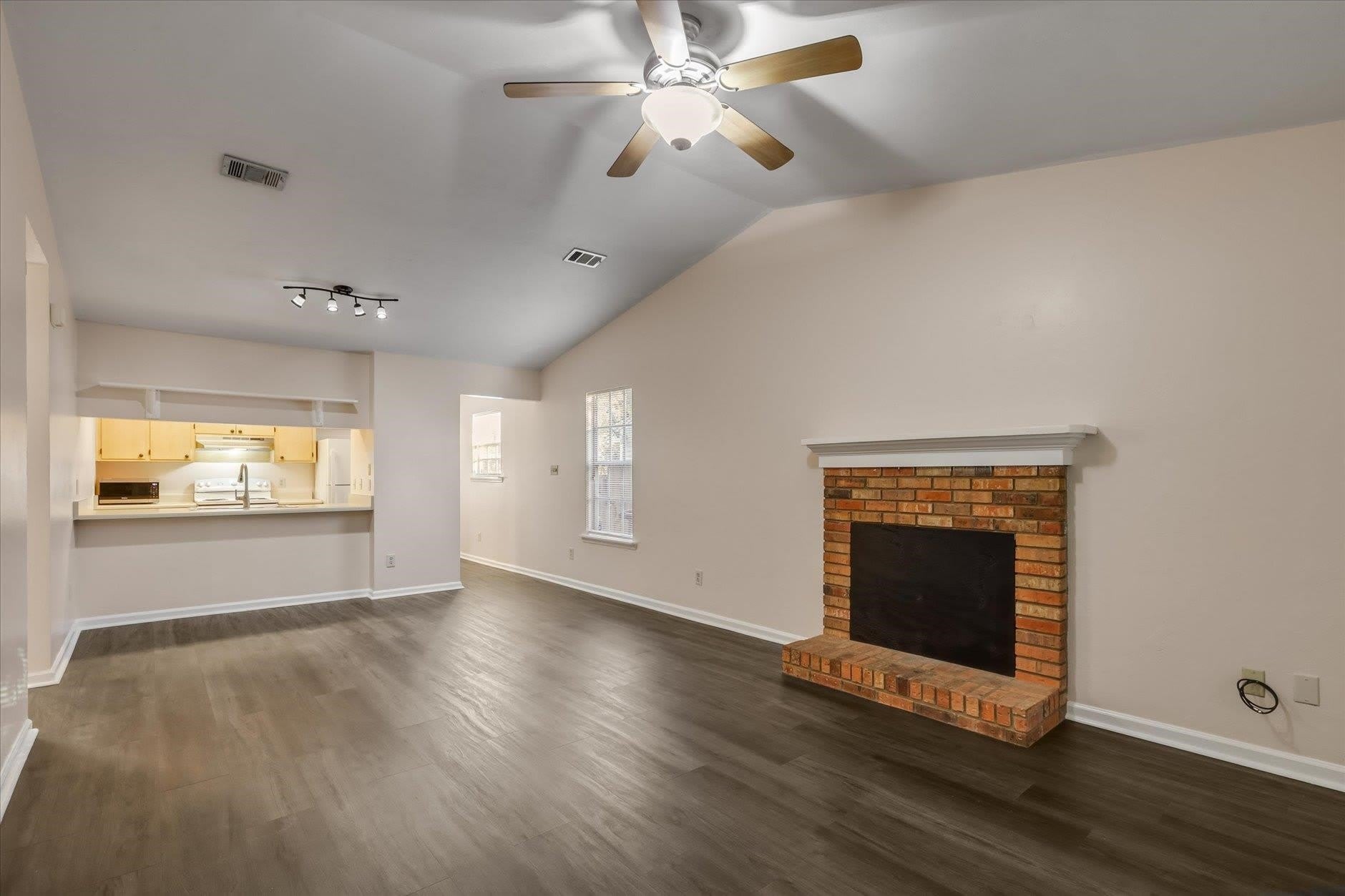 1901 Gina Drive – photo 3