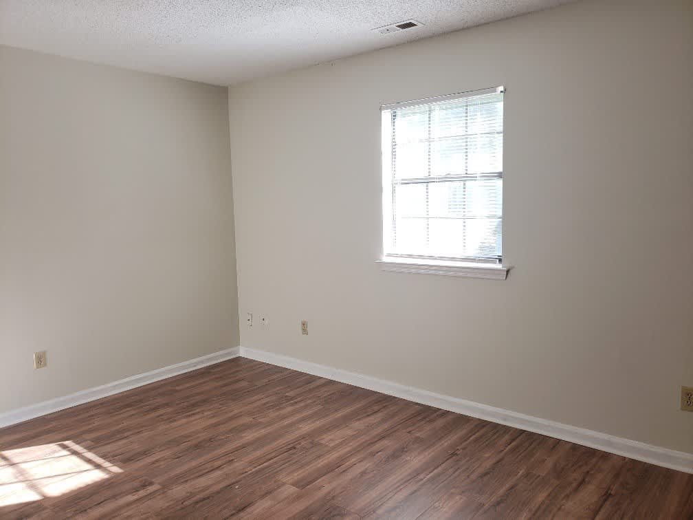 Ranch-style 2BD/2BA townhome in quiet neighborhood in Garner! – photo 5
