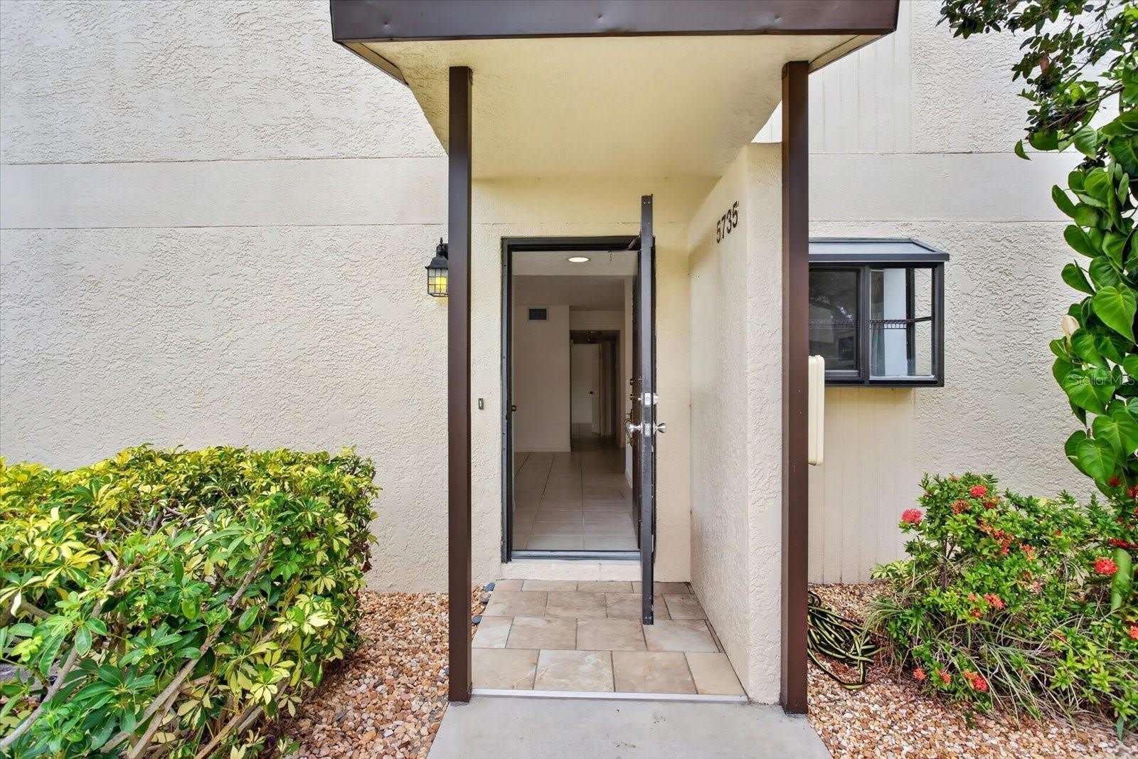 5735 Gardens Drive – photo 4
