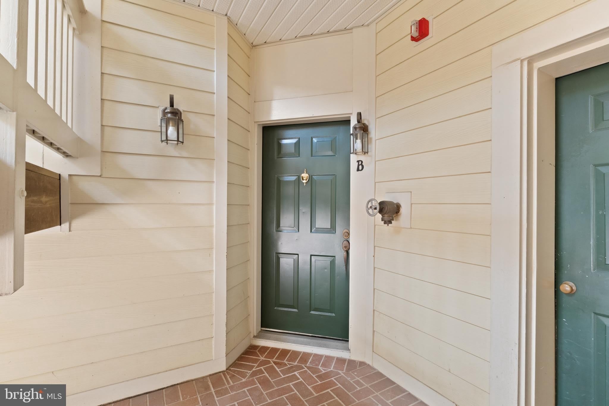 1324 GARDEN WALL Circle – photo 2
