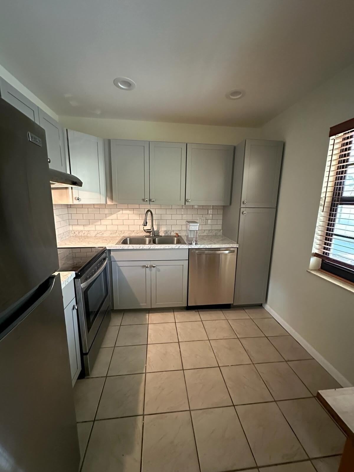 132 S Cypress Road – photo 4