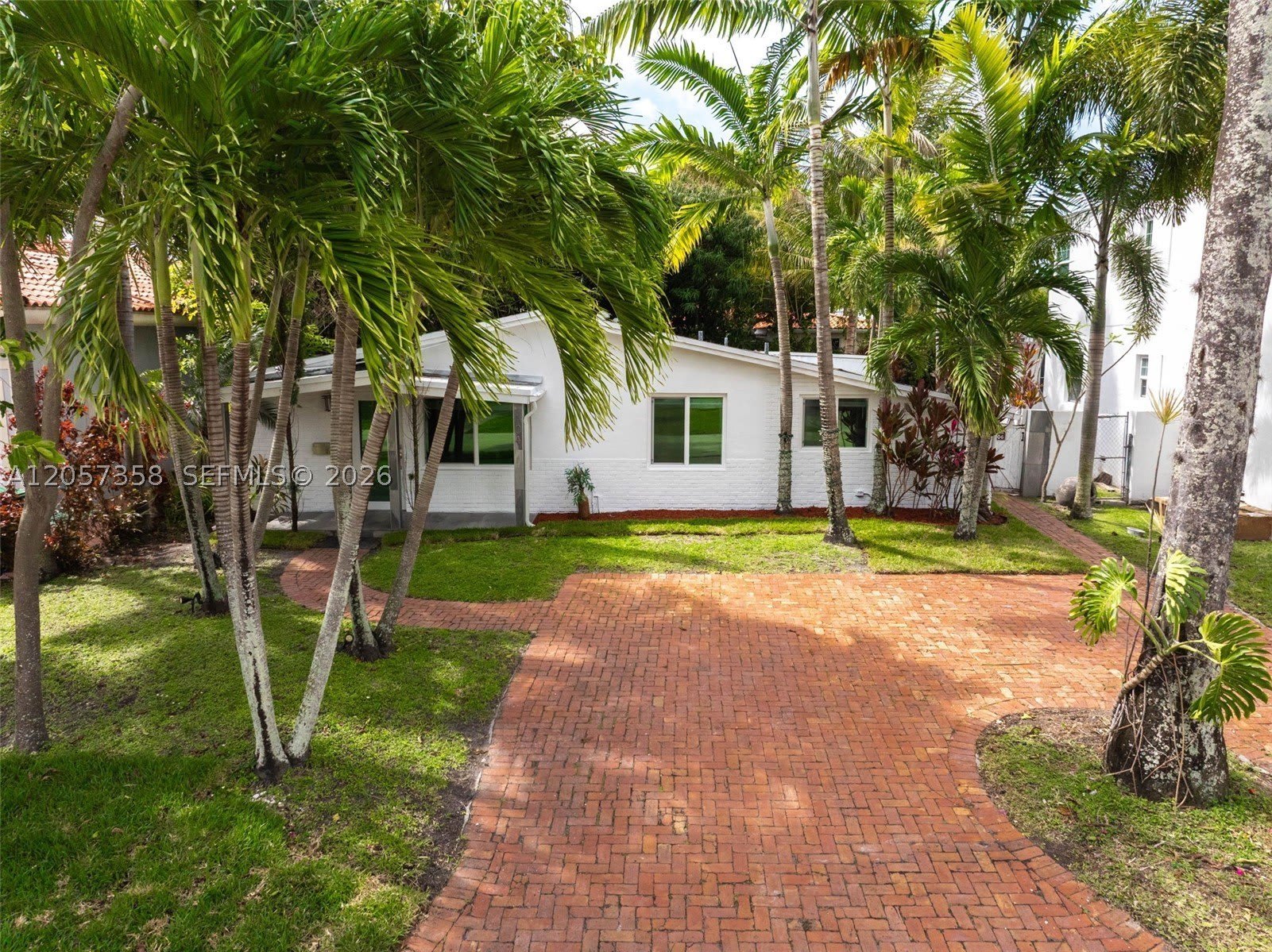 1104 NE 85th St – photo 4