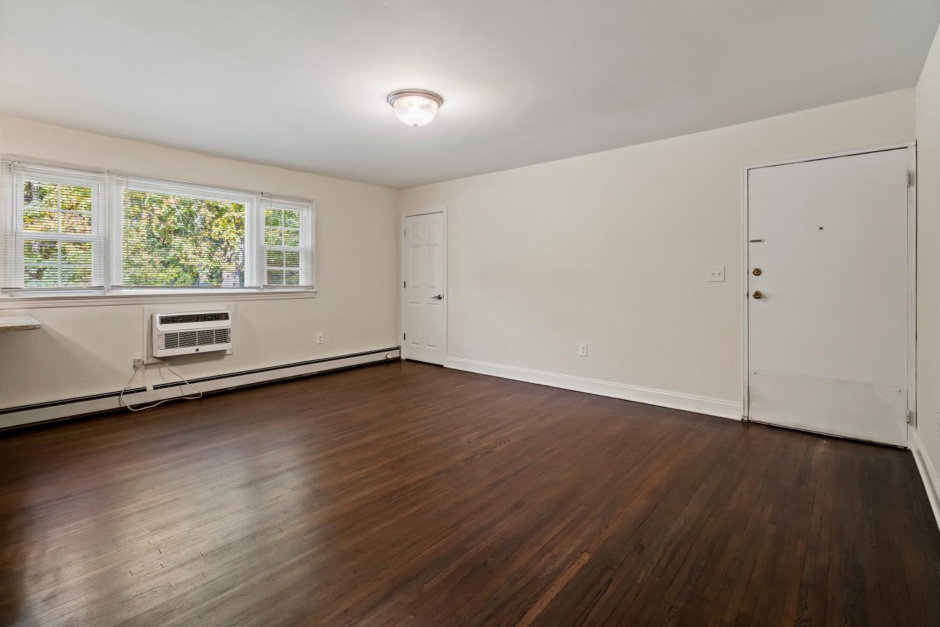 Newtonian Gardens Apartments – photo 5