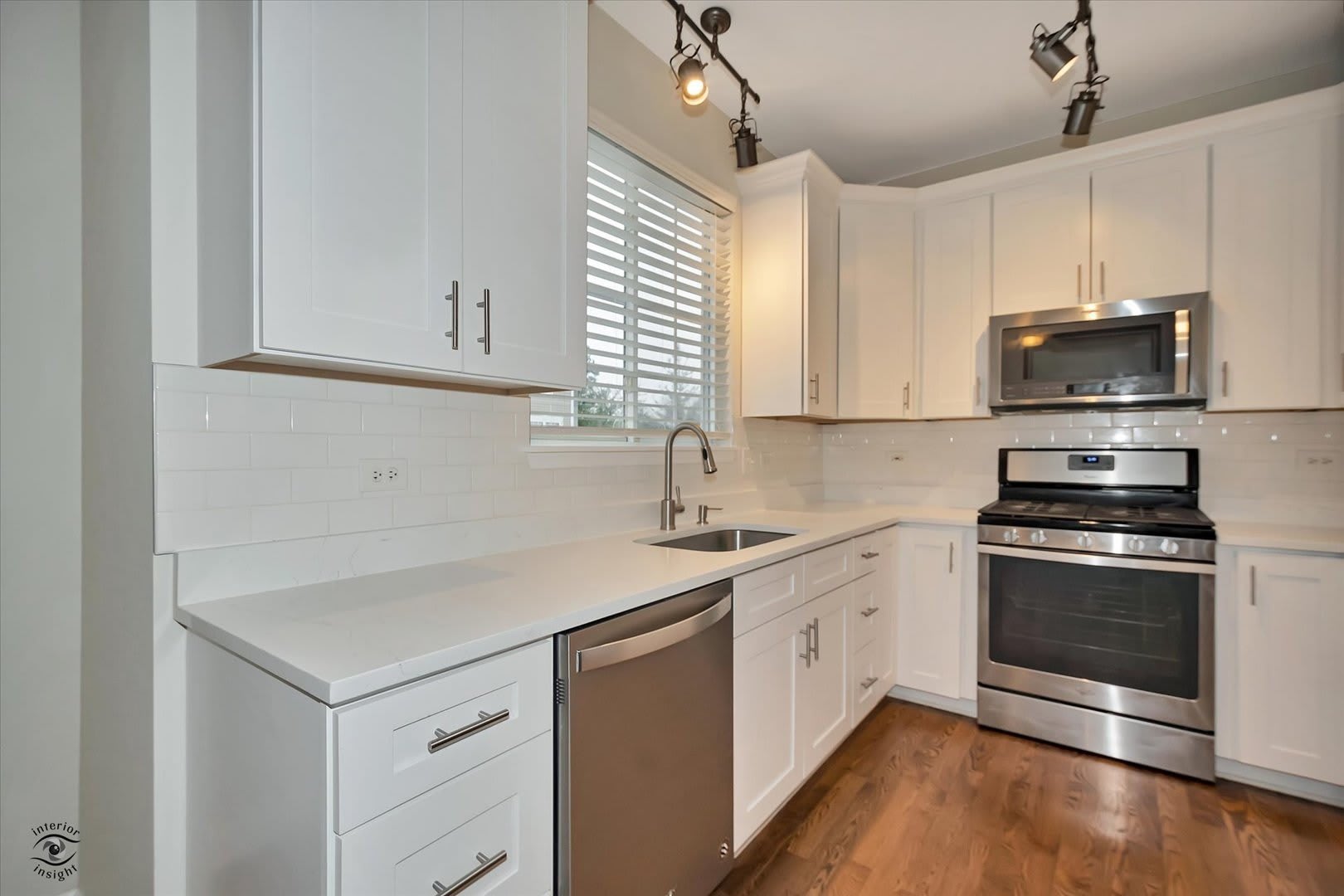 582 Declaration Lane – photo 2