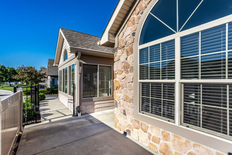 7910 King Post Dr – photo 4