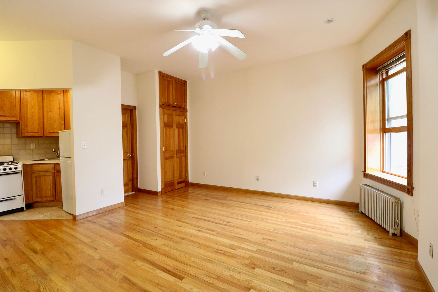 338 W 77th St Apt 5B – photo 3