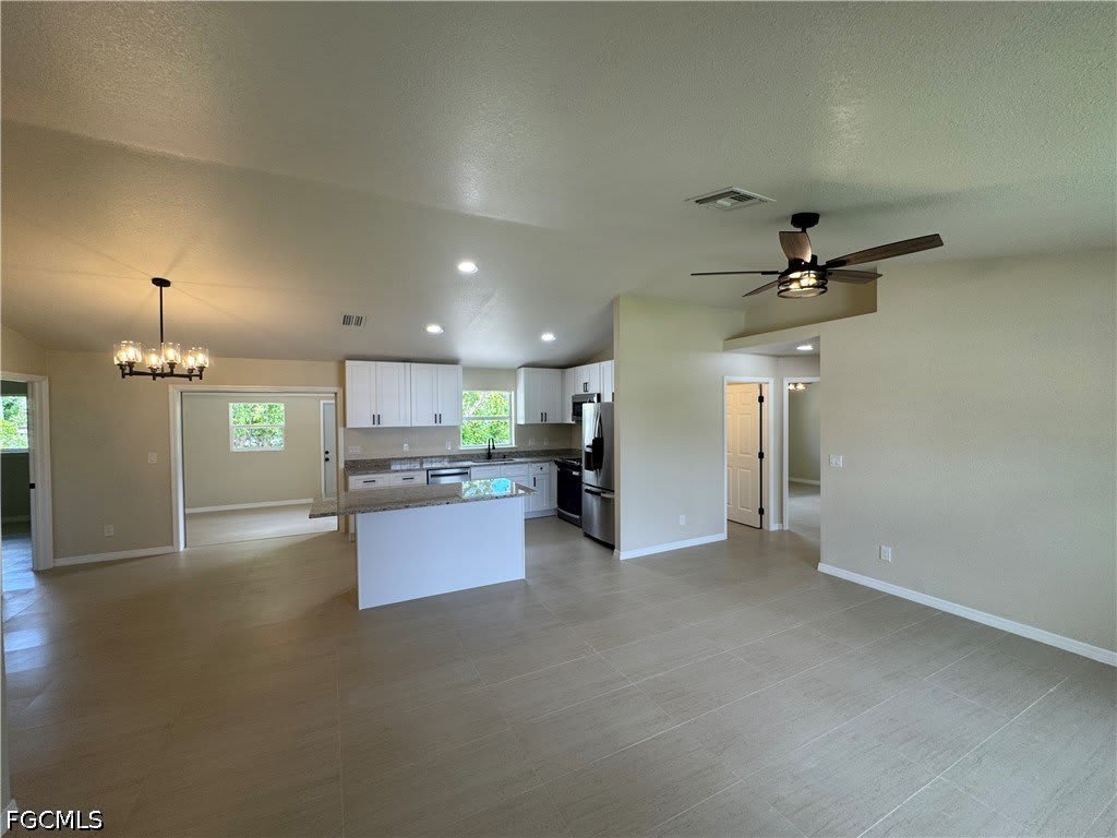 4426 SW Santa Barbara Place – photo 4