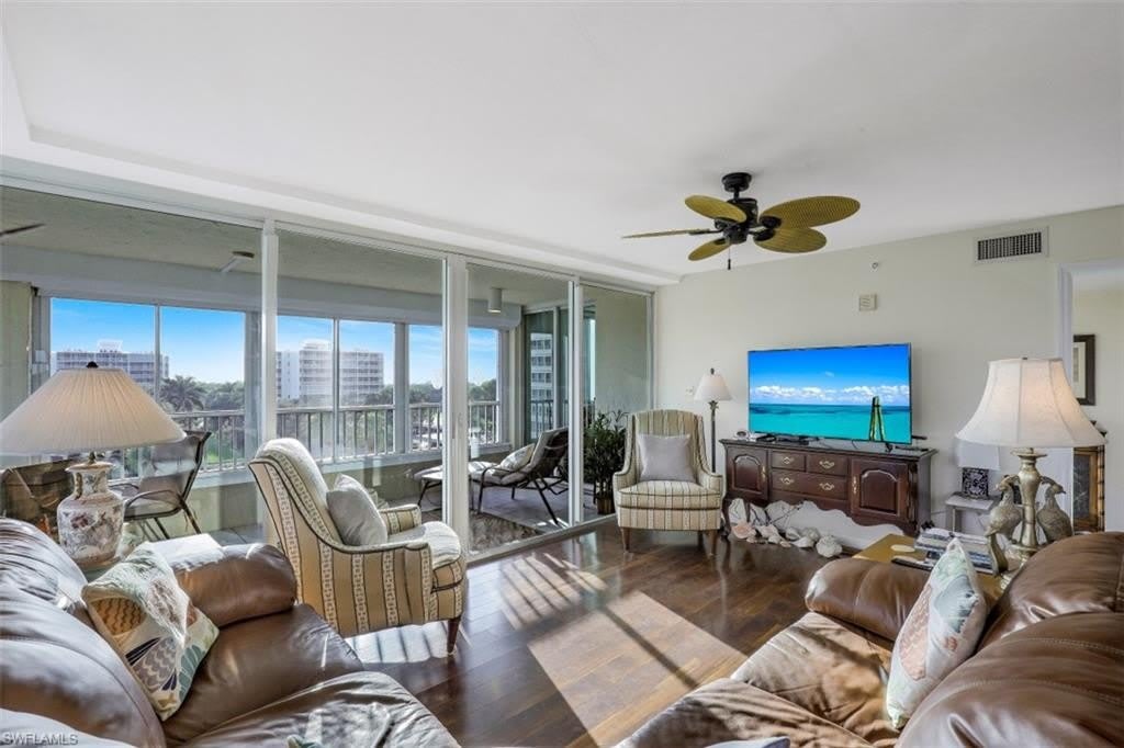 21 Bluebill Ave – photo 3