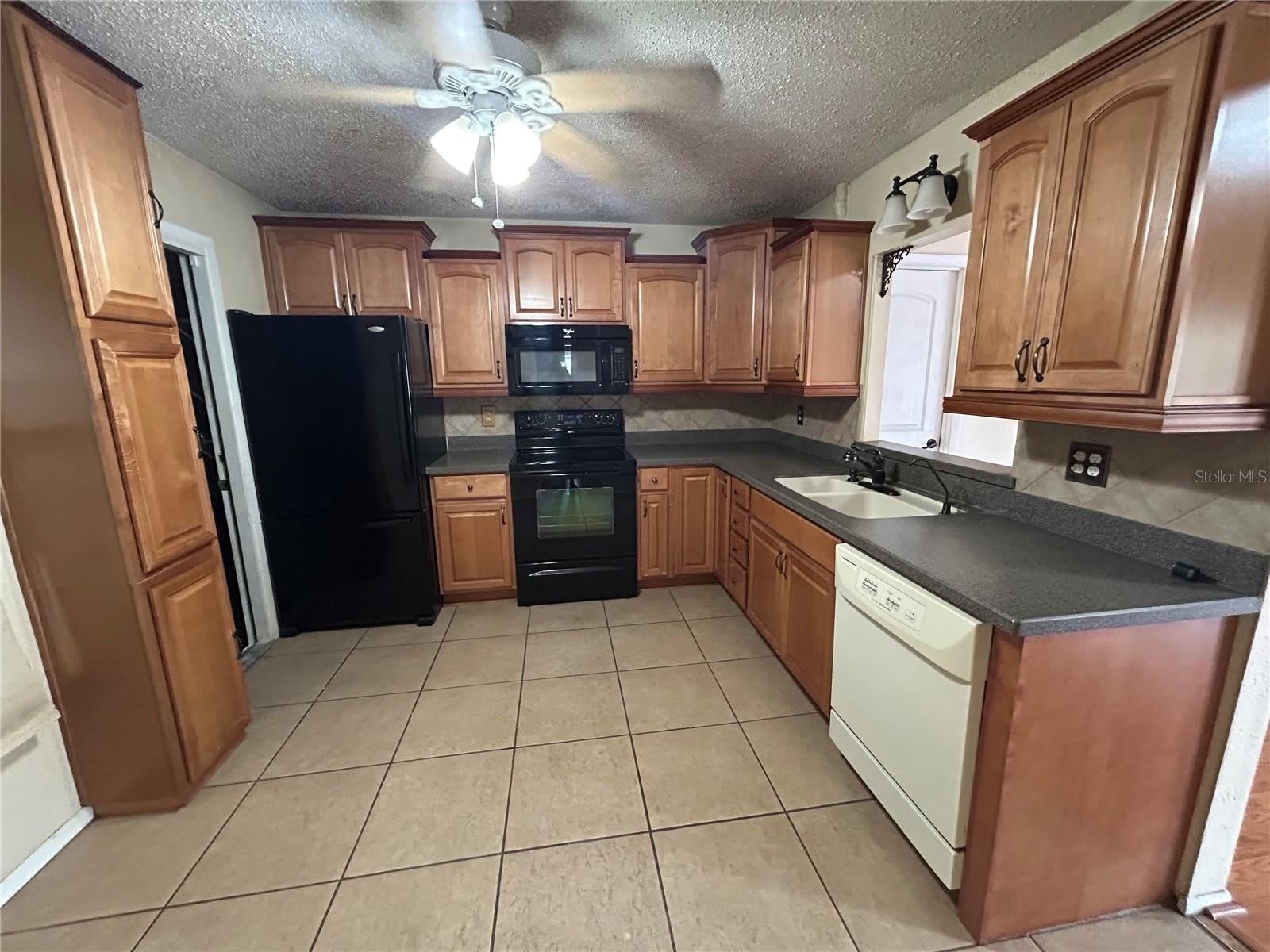 3710 31ST Avenue W – photo 2