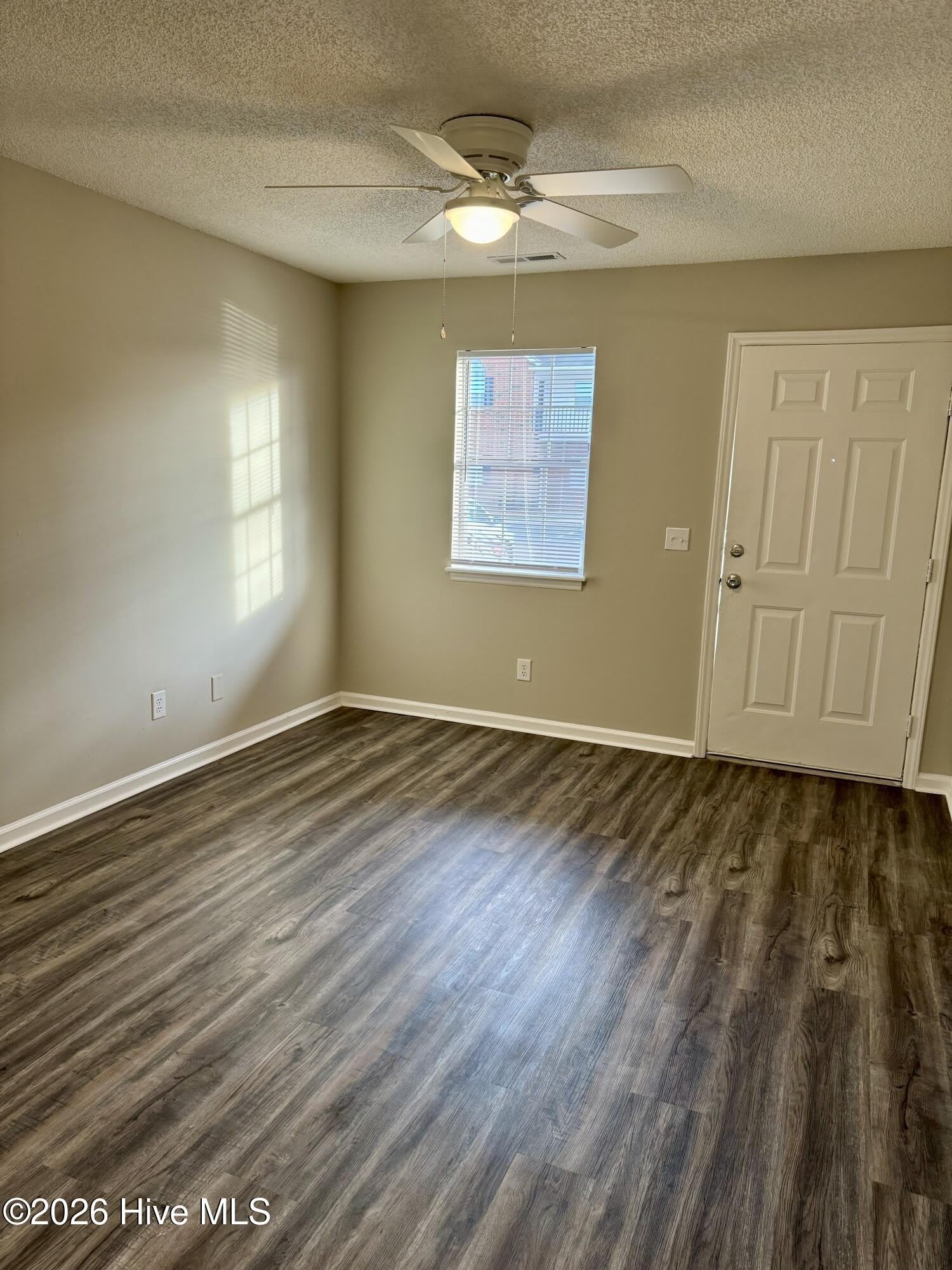 1287 Park W Drive – photo 3