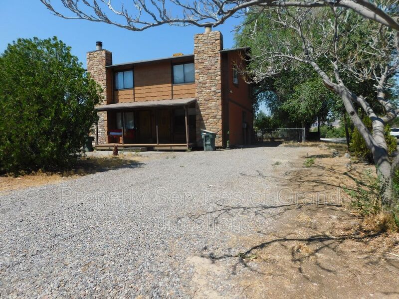 1805 Aspen Street – photo 1