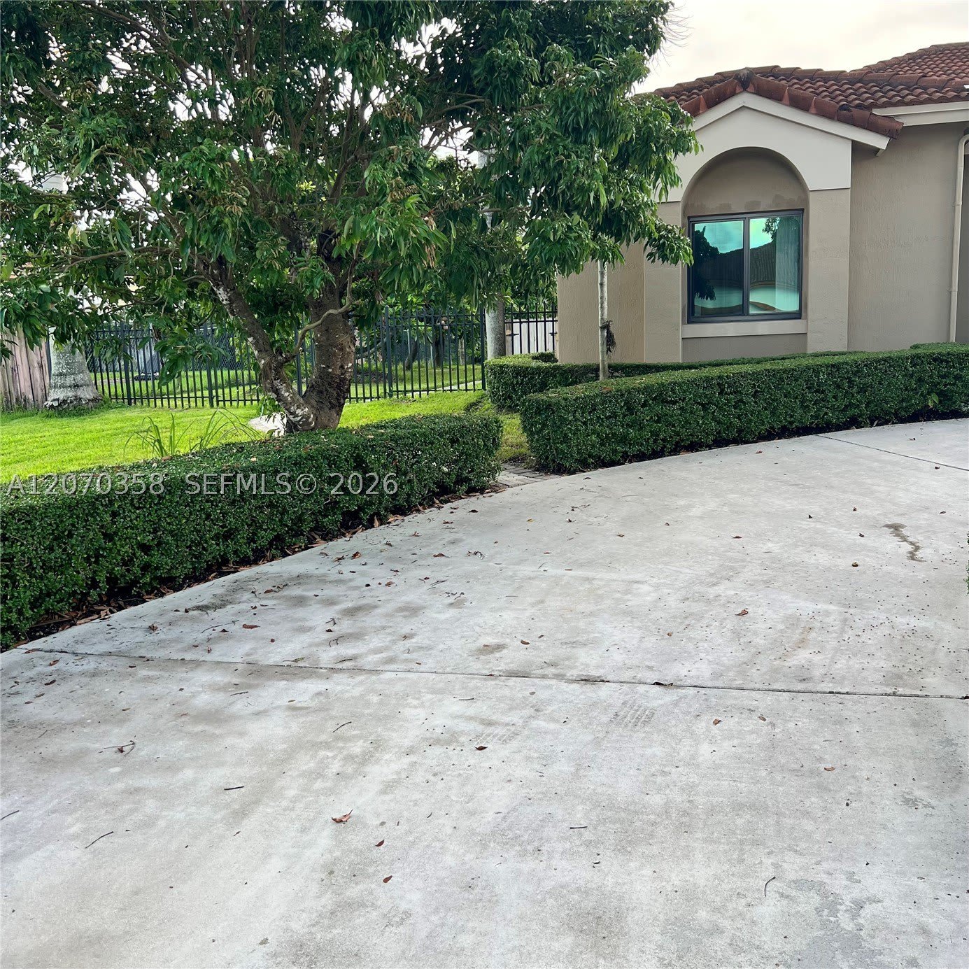 12770 SW 217th Ter – photo 2