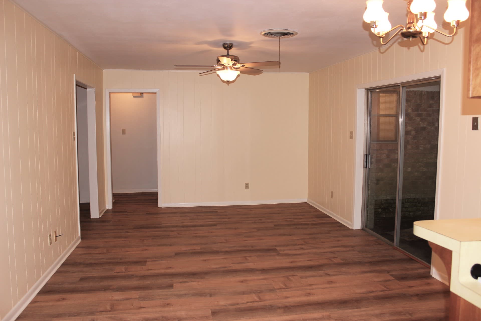 213 Munz Street – photo 5