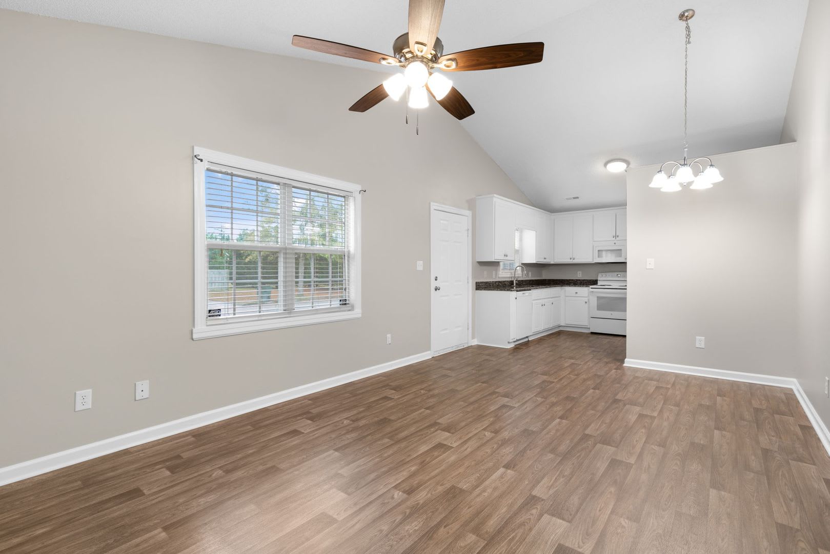 3419 Pear Tree Court Unit A – photo 4