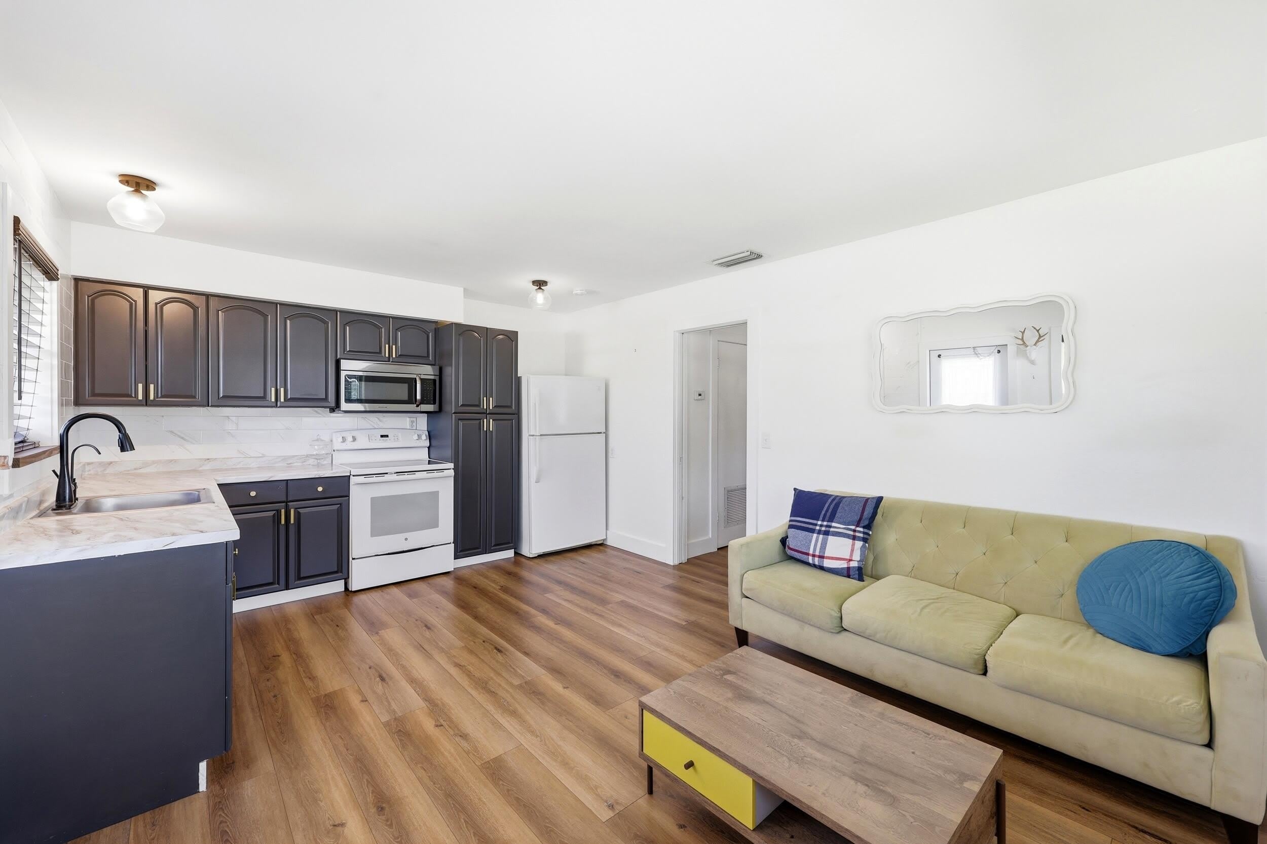 2708 Hinda Road – photo 5