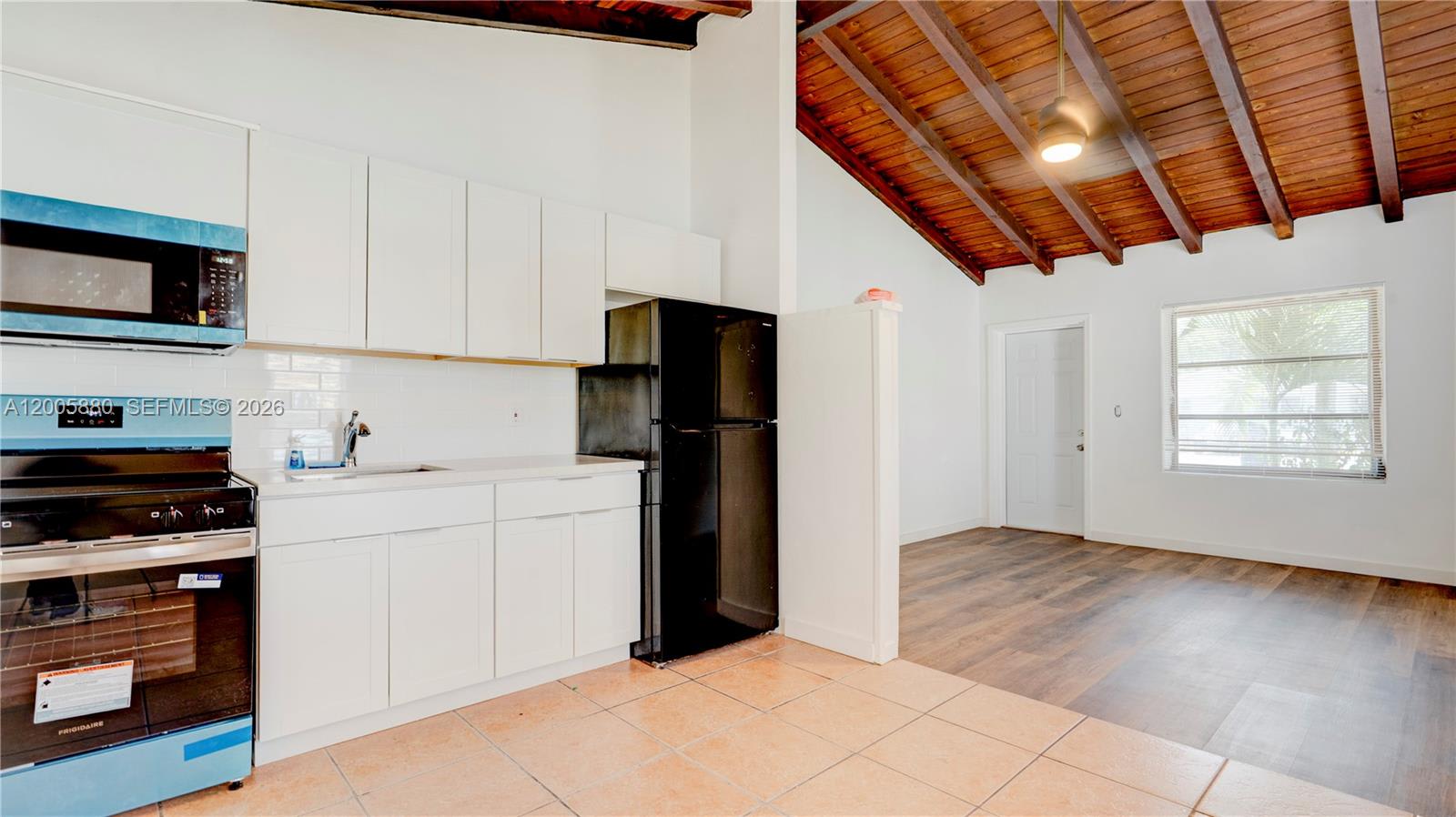 1085 Northeast 128th Street – photo 2