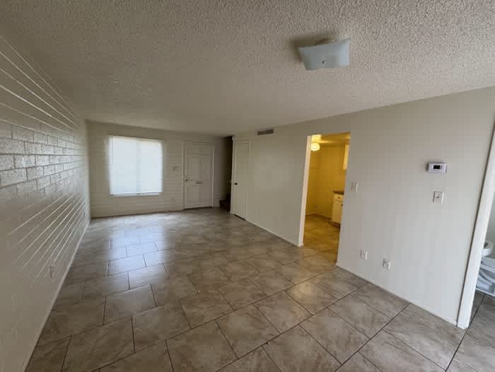 4606 North 71St Lane – photo 5