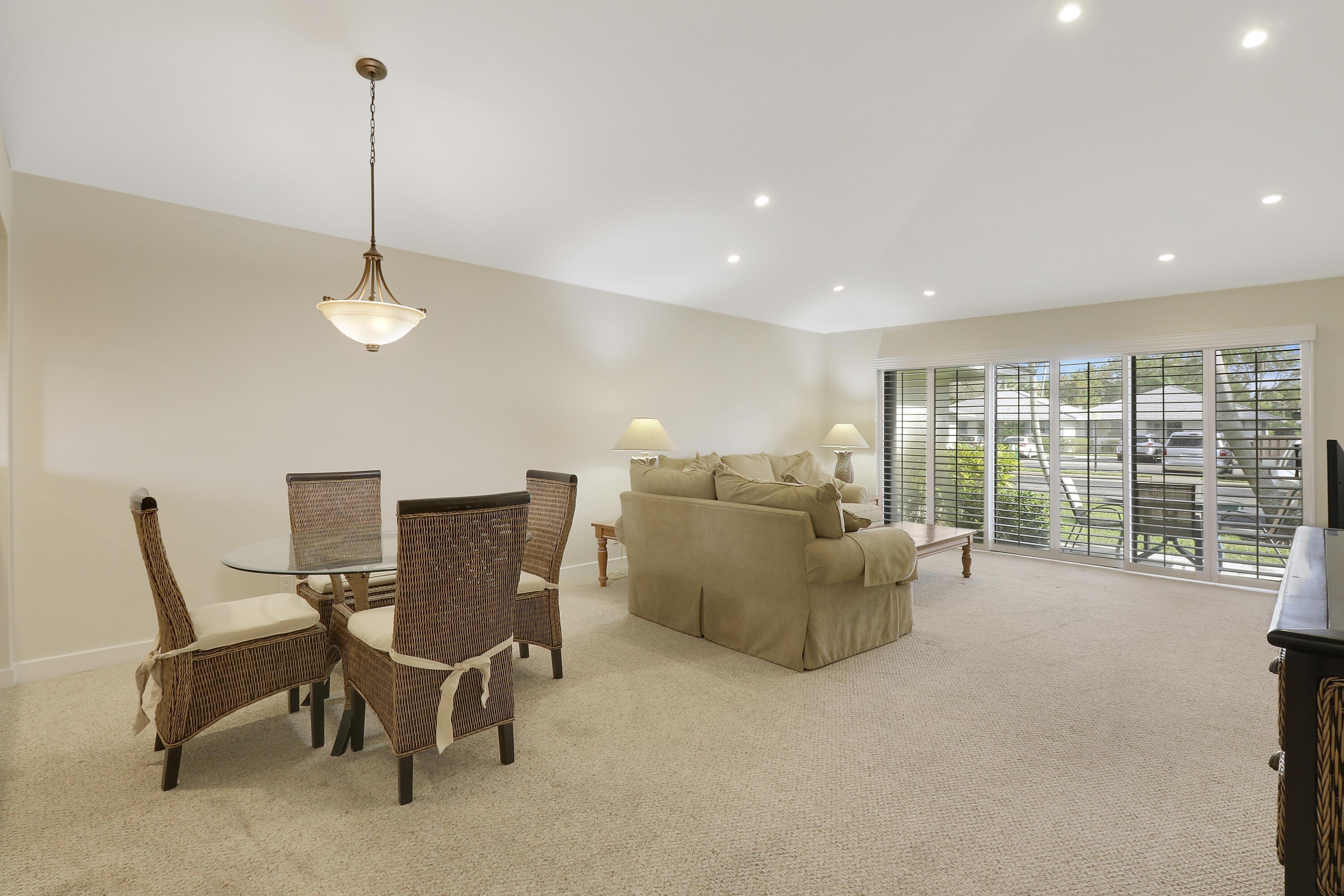 706 Club Drive – photo 4
