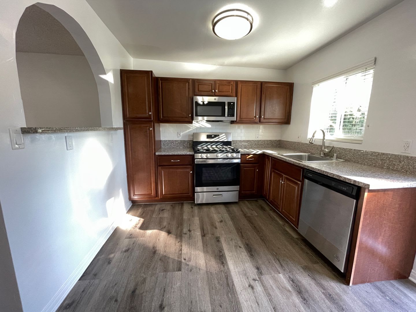 271 Parke St. – photo 5