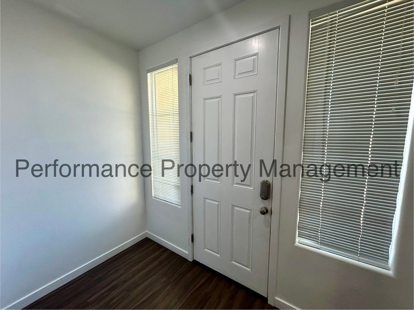 Stunning 3 Bed/2 Bath S Bakersfield Home w/ Solar, RBP & Security Deposit Alternative – photo 2