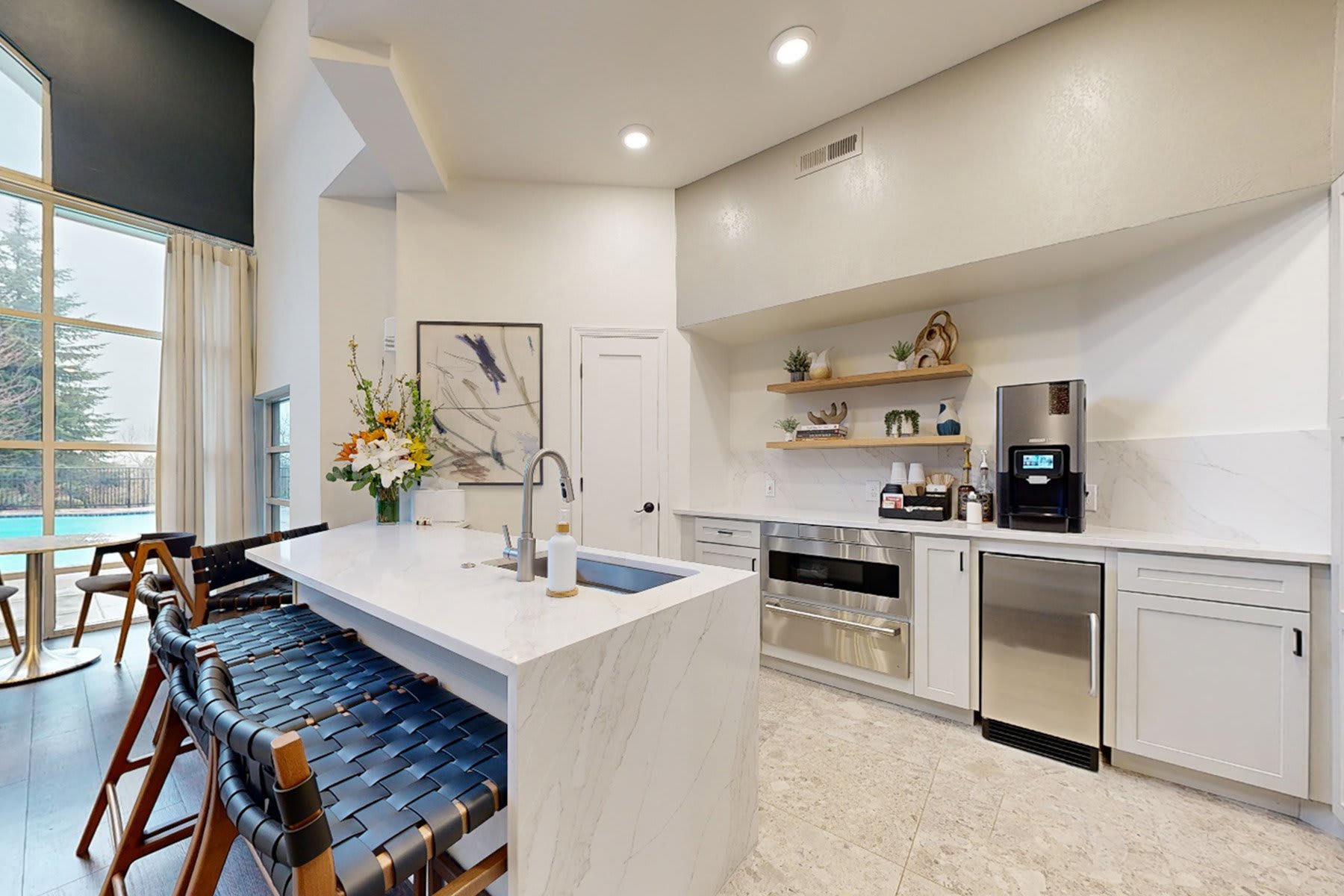 Cascade Summit Apartment Homes – photo 3