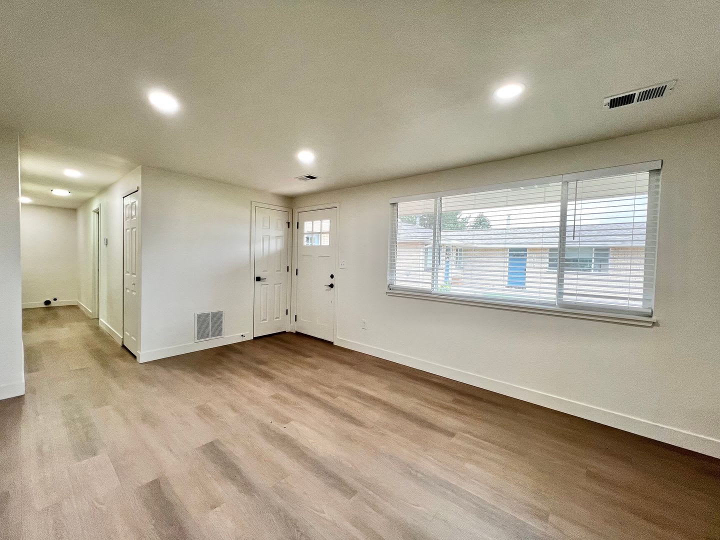 1640 Cheyenne Ave Loveland Co 80538 – photo 4