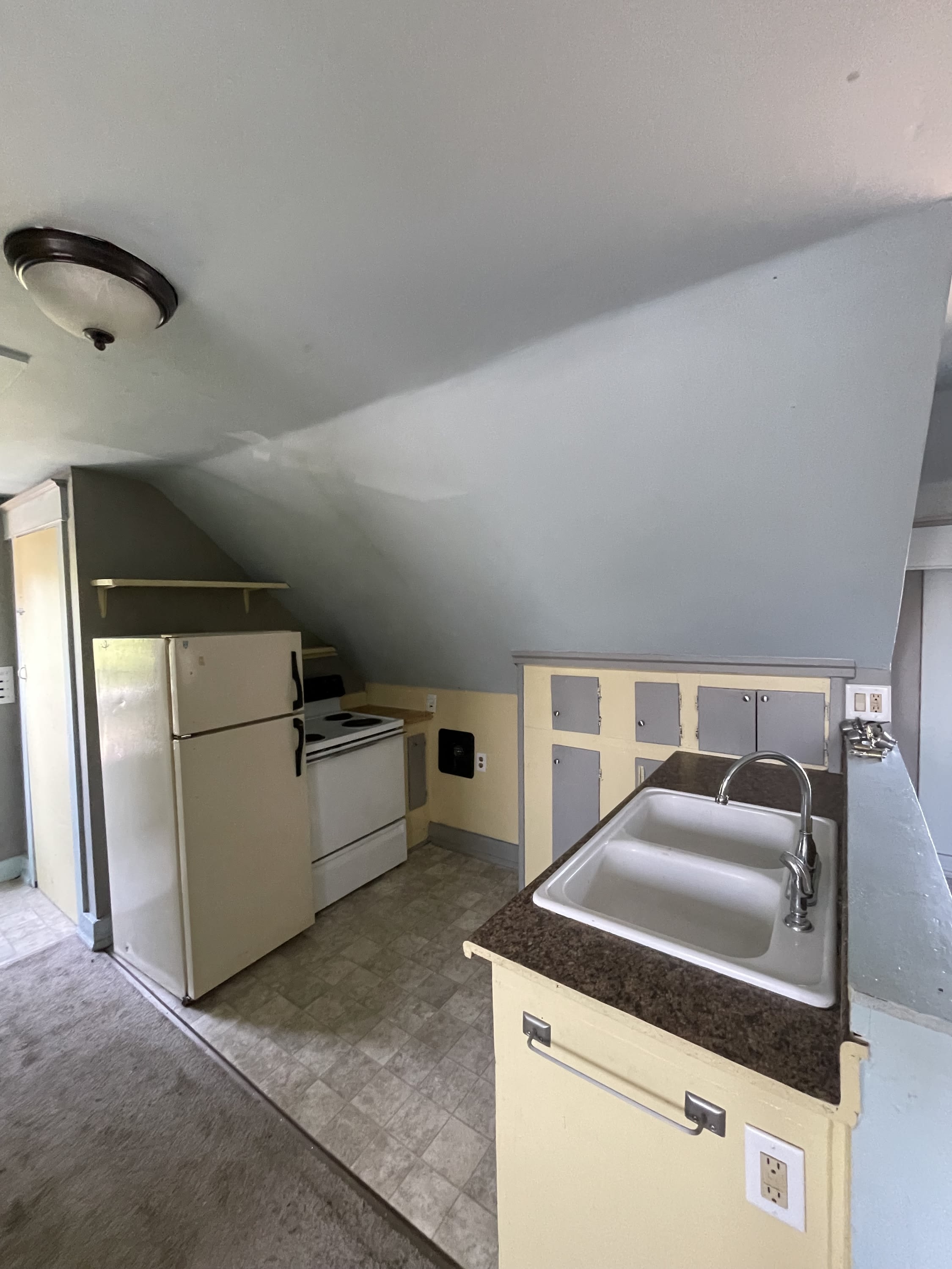 1211 East Cesar E Chavez Avenue 3 – photo 2