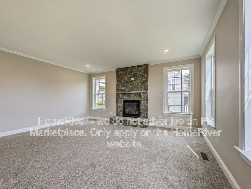 2028 Sir Patrick Dr – photo 4