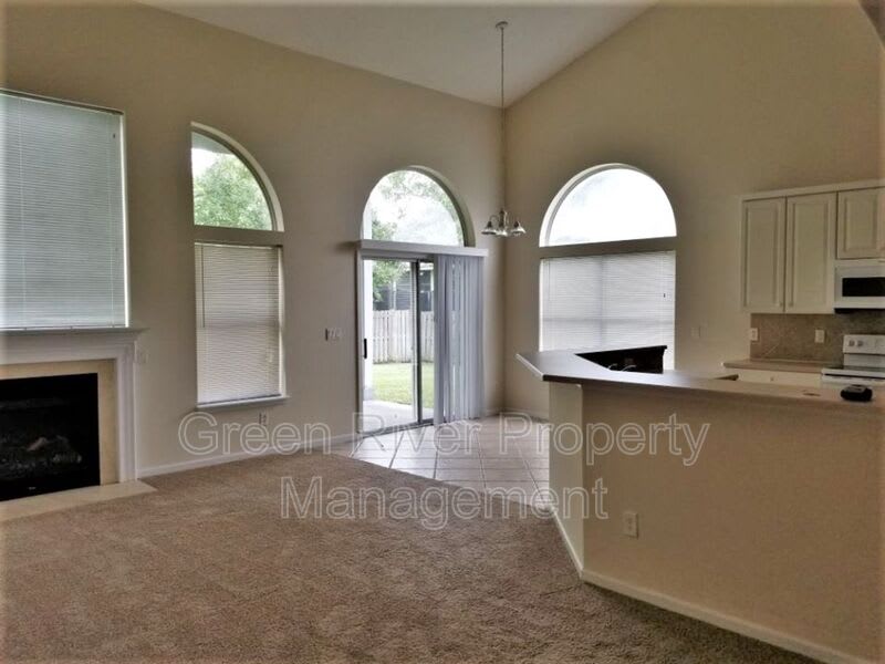 1804 Sea Pines Ln – photo 4