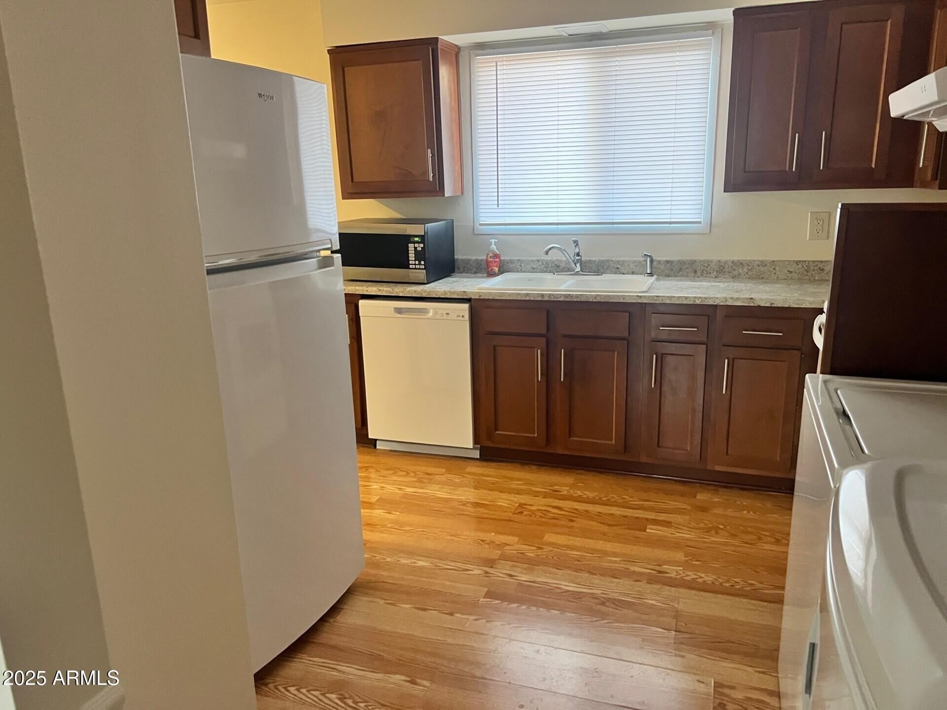 6604 S Lakeshore Drive – photo 5