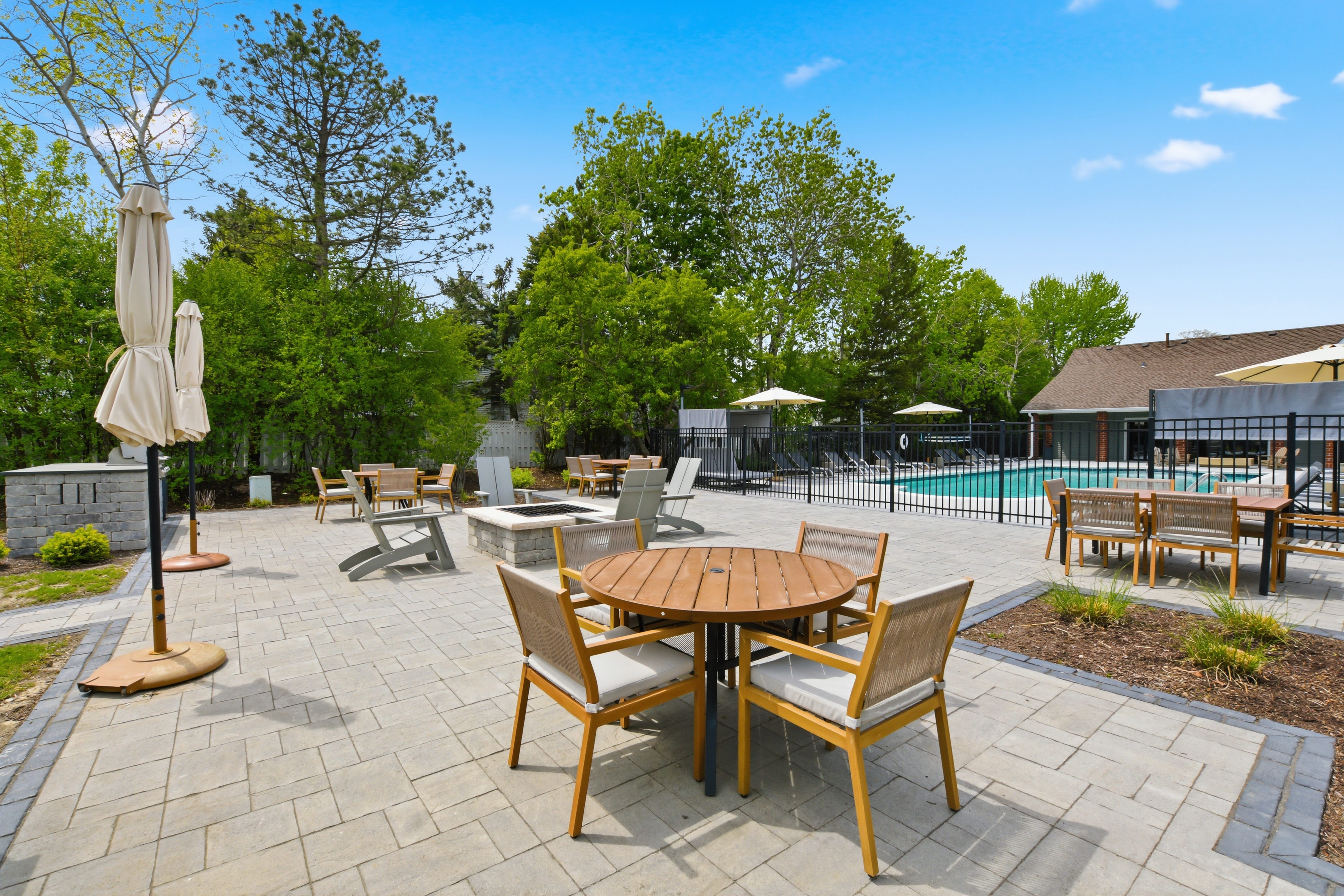 Deer Valley Apartments – photo 4