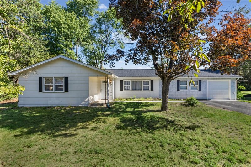 1 Spruce Lane – photo 1